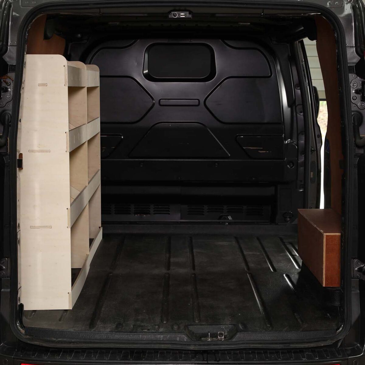 Étagère utilitaire pour Volkswagen Transporter T7 L1, 2025+ Étagères rangements intégrales côté conducteur du fourgon – Image 2