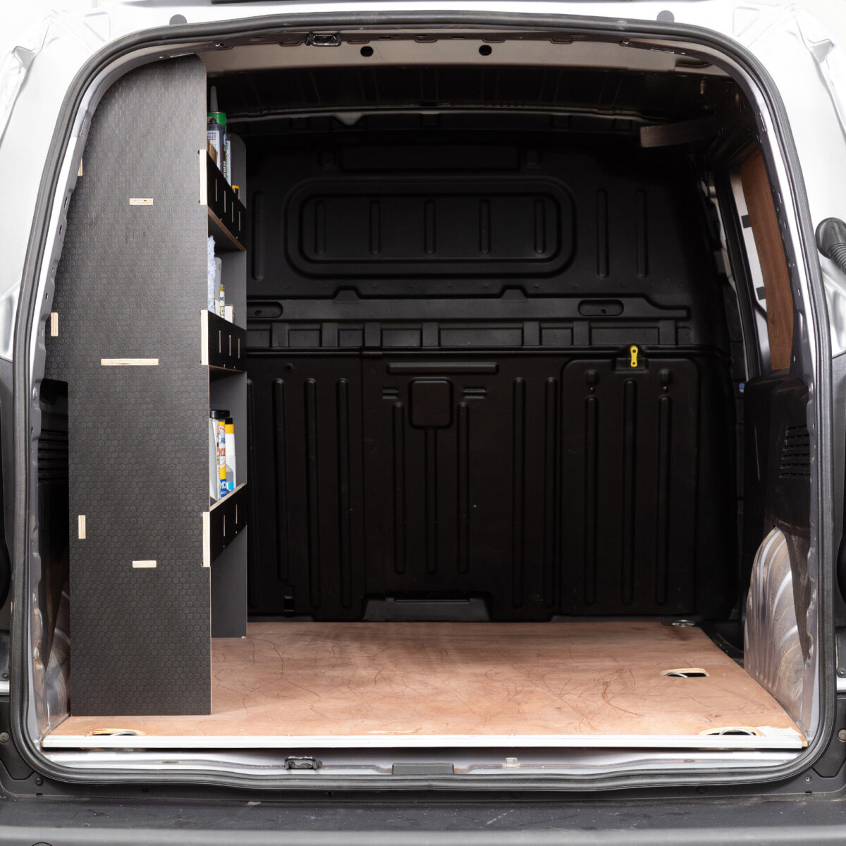 Fiat Doblo L1 2022+ Panneau Phénolique Étagère côté conducteur pour fourgon – Image 4