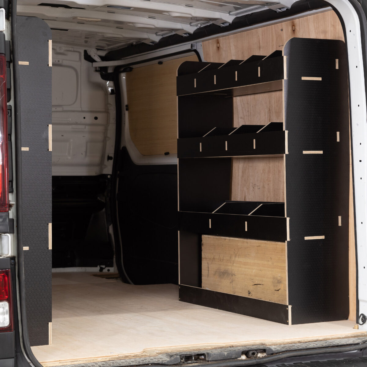 Opel Vivaro L1 2014-19 Panneau Phénolique Étagères arrière doubles – Image 3