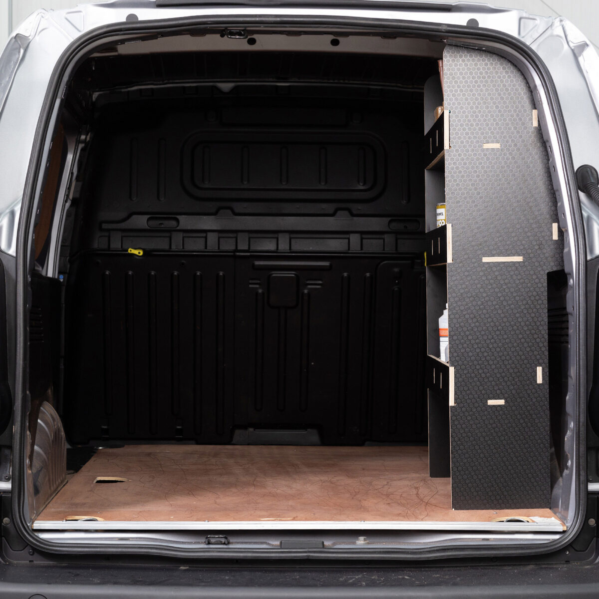 Fiat Doblo L1 2022+ Panneau Phénolique Étagère pour côté passager – Image 2