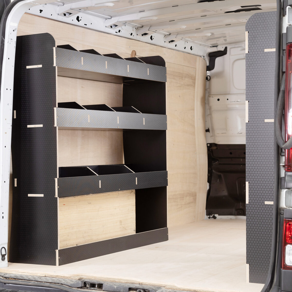 Renault Trafic L2 2015+ Panneau Phénolique Étagères arrière doubles – Image 3