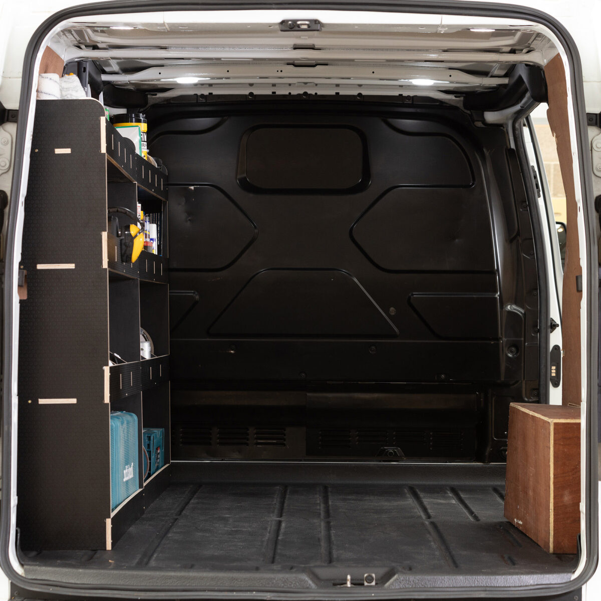 Ford Transit Custom L1 2012-23 Panneau Phénolique Étagères intégrales côté conducteur pour fourgon – Image 2