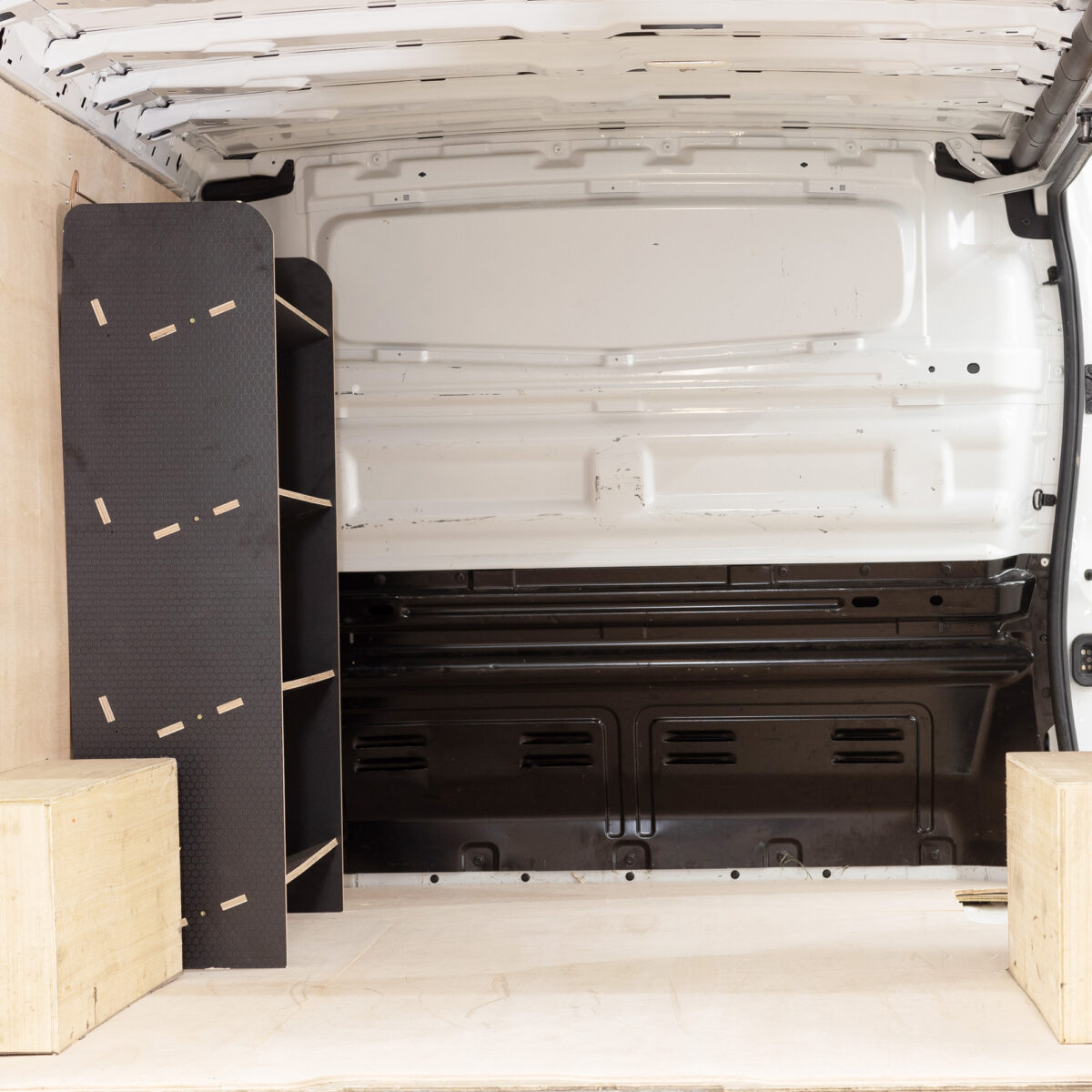 Renault Trafic L1 & L2 2015+ Panneau Phénolique Étagère pour boîte à outils – Image 4