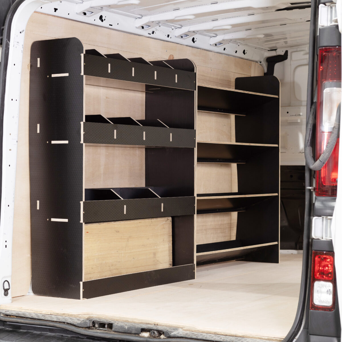 Renault Trafic L2 2015+ Panneau Phénolique Étagère pour boîte à outils et arrière – Image 4