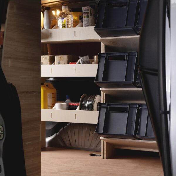 Aménagement utilitaire pour Volkswagen Caddy L1 (Standard) 2021+ Unités de rayonnage triple – Image 2