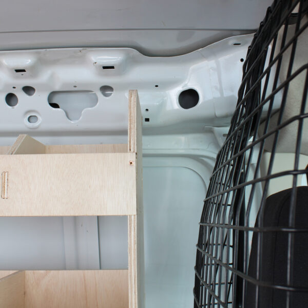 Ford Transit Courier L1 2014-23 – Étagère utilitaire à compartiments côté conducteur – Image 5